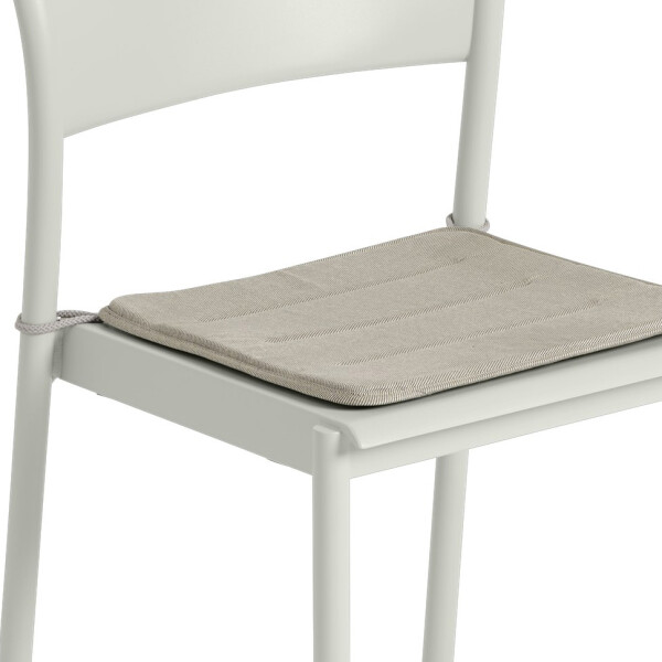 Muuto Linear steel side chair seatpad light grey kuva