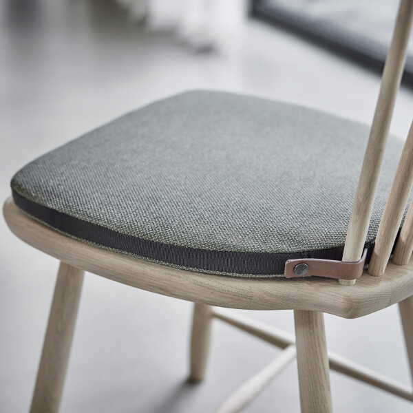 Stolab Lilla Aland chair Lilla Aland seat cushion BrownBeige kuva