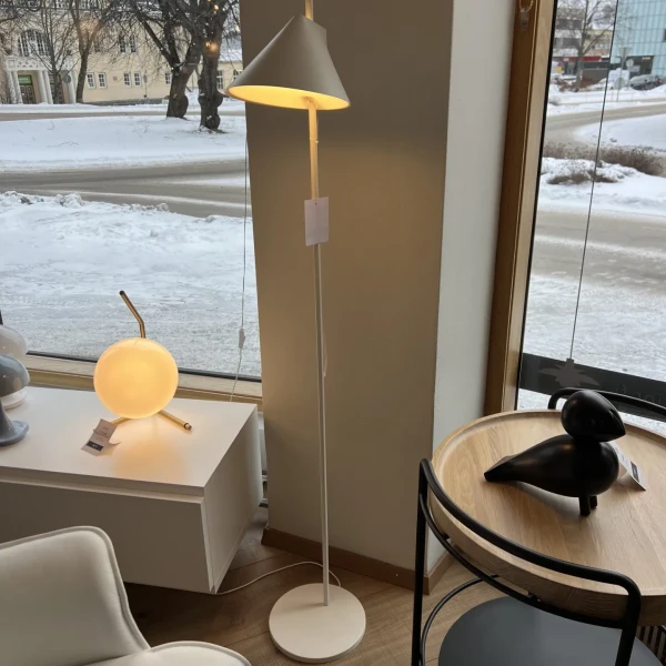 Outlet Louis Poulsen YUH golvlampa vit kuva