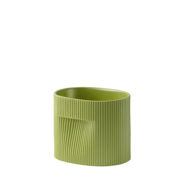 Ridge planter moss green 15 muuto hi res 150 image