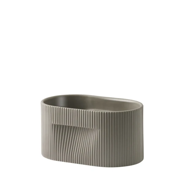 Ridge planter taupe 13 muuto hi res 150 image