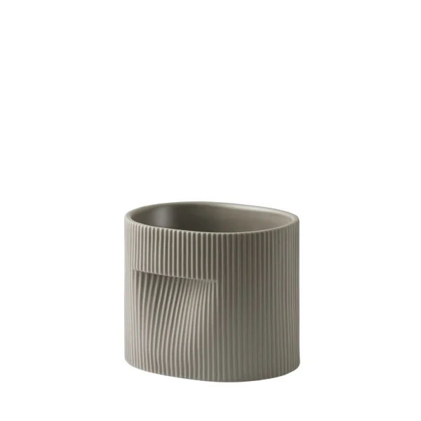 Ridge planter taupe 15 muuto hi res 150 image